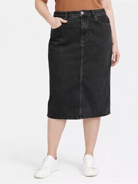 Universal Thread Black Denim Midi Skirt - 26